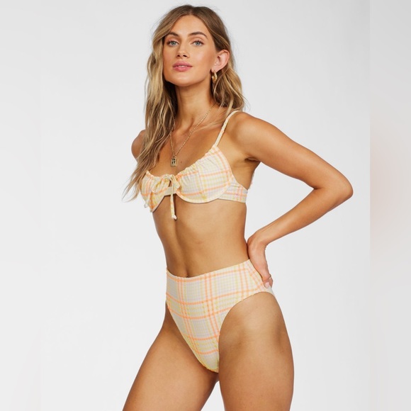 Billabong ☀️ Plaid Textured Ruched Underwire Bikini Top | High Maui Bottom - Picture 8 of 16